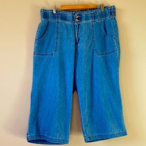 Torrid Crop Wide Leg Jeans